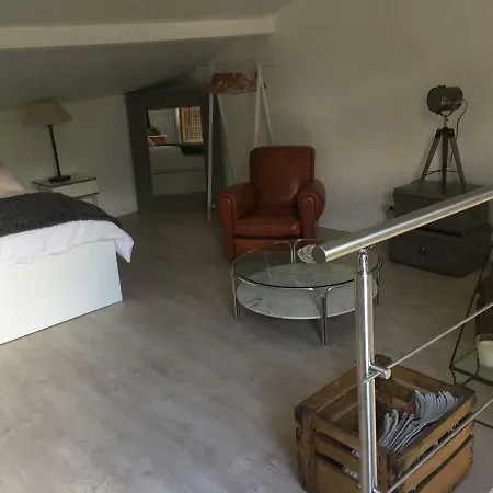 Les Orchidees Blanches Сasa de vacaciones Trelou Sur Marne